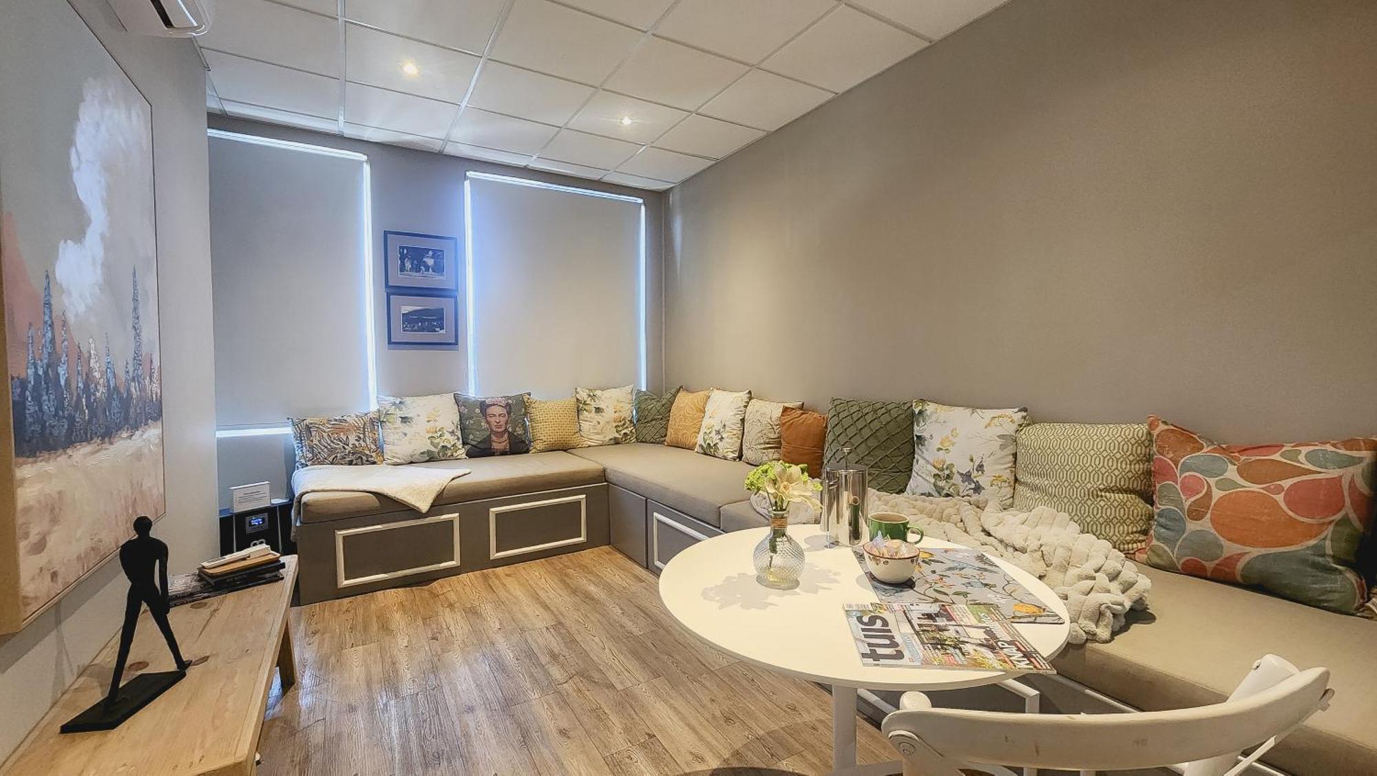 The Botanic High Gold Apartment